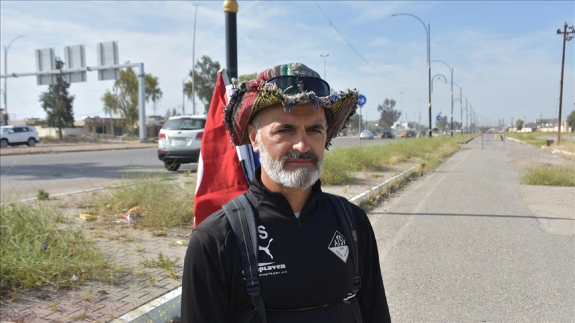 Muslim Bosniak Ini Jalan Kaki Dari Austria Untuk Tunaikan Ibadah Haji Di Arab Saudi